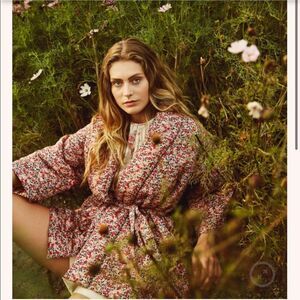 New By TiMo Padded Jacket – Flowerfield Size Small